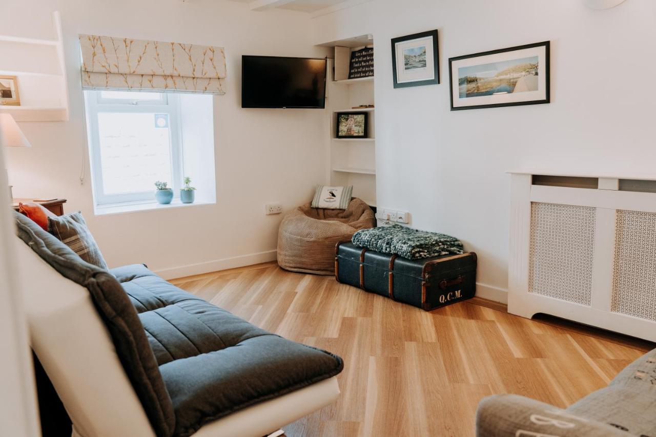 Hamilton Lodge - Cottage Sleeps 8 Fishguard Zewnętrze zdjęcie